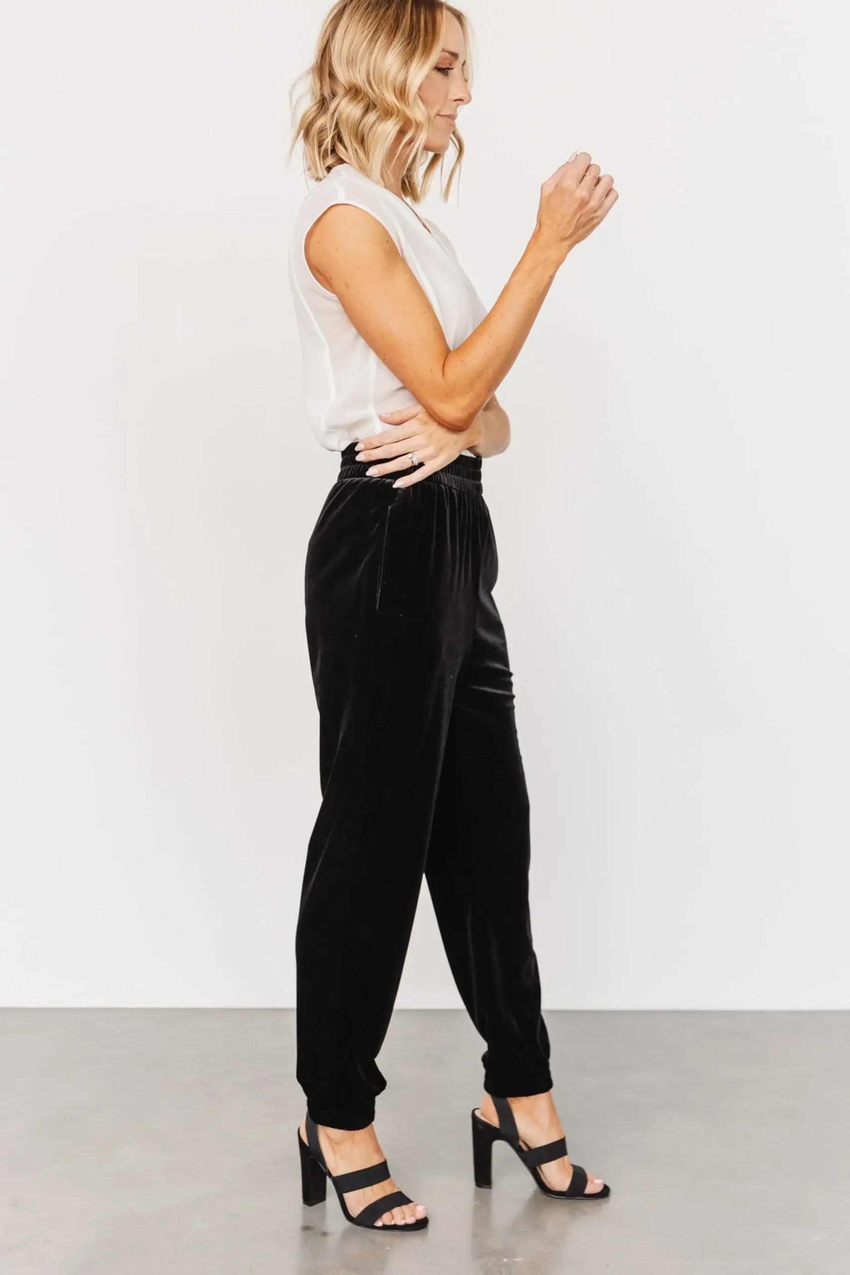 Hot Archie Velvet Jogger Pants | pants