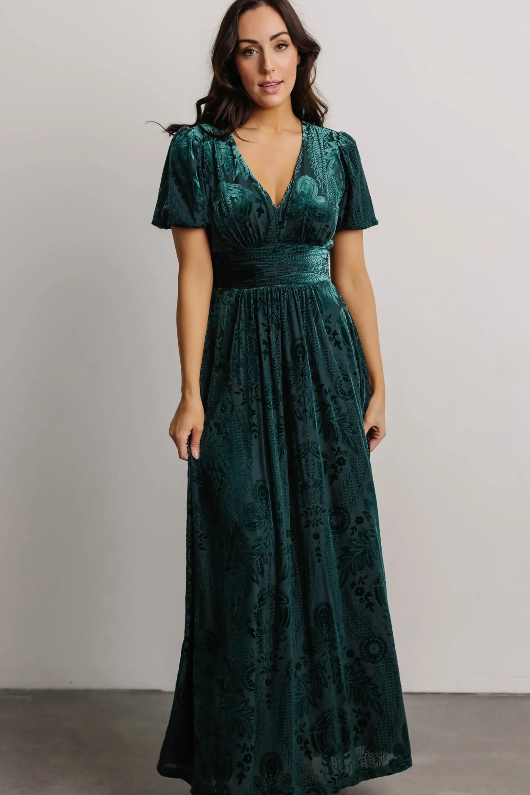 Store Leslie Velvet Maxi Dress | maxi dresses | EXTENDED SIZING