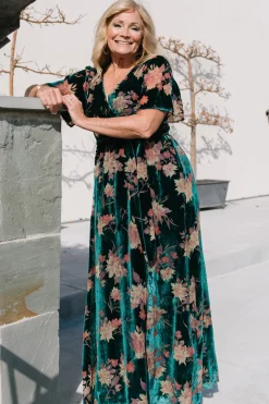 Hot Uma Velvet Maxi Dress | maxi dresses | WEDDING SUITE