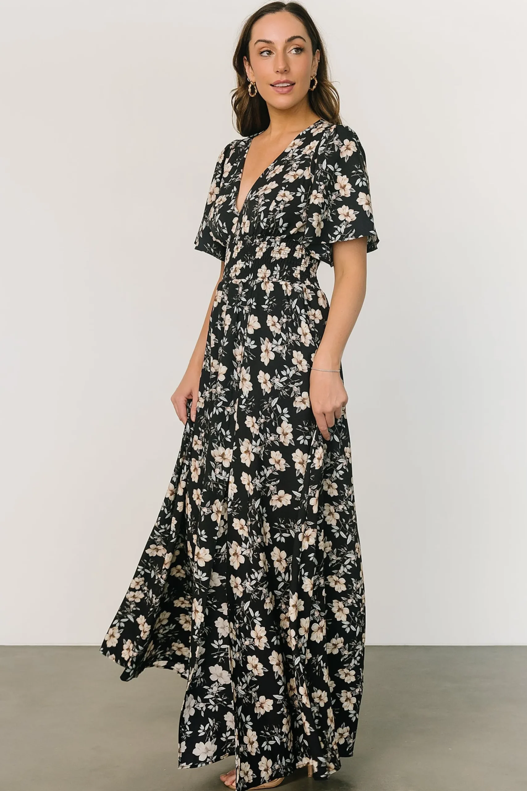 Store Verona Smocked Maxi Dress | WINTER ESSENTIALS